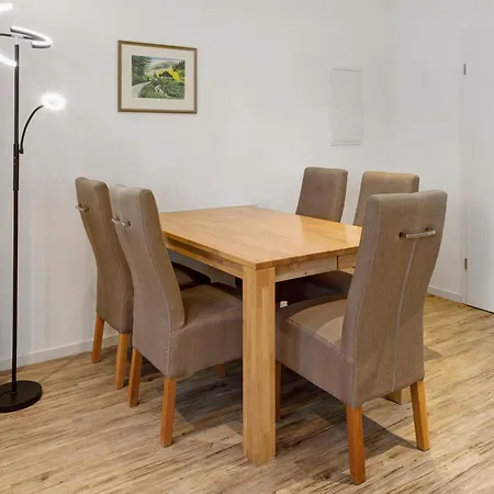 Daire Jogis Freiburg im Breisgau